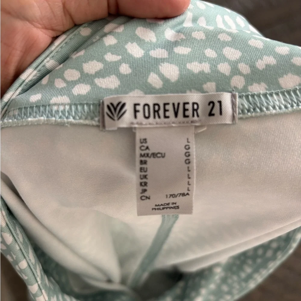 Forever 21 Mint and White Patterned Bike Shorts - Picture 2 of 2